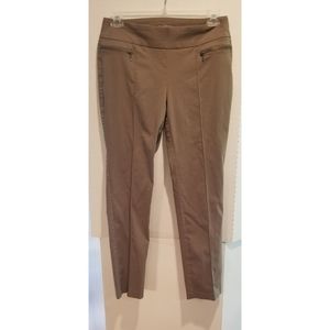 Chico's straight leg khaki pants. "So Slimming" Size 2 regular (L)
